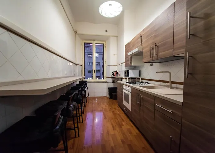 Tibullo House * Roma