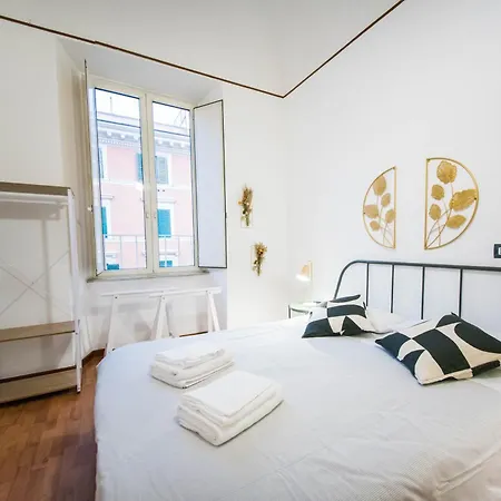 Apartment Tibullo House *